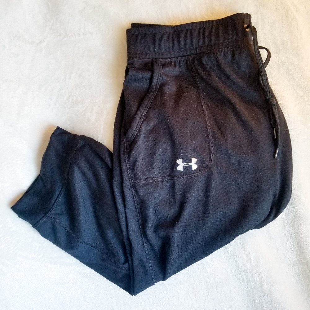 👟 Under Armour Capri Joggers 👟